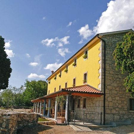 Villa Calussovo Ripenda Kras Eksteriør billede
