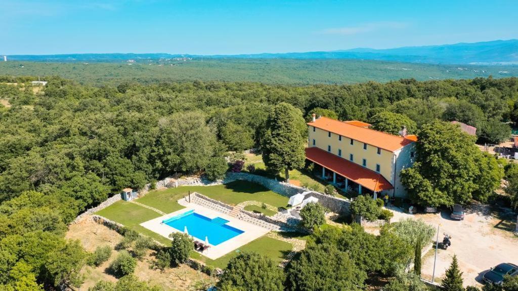 Villa Calussovo Ripenda Kras Eksteriør billede